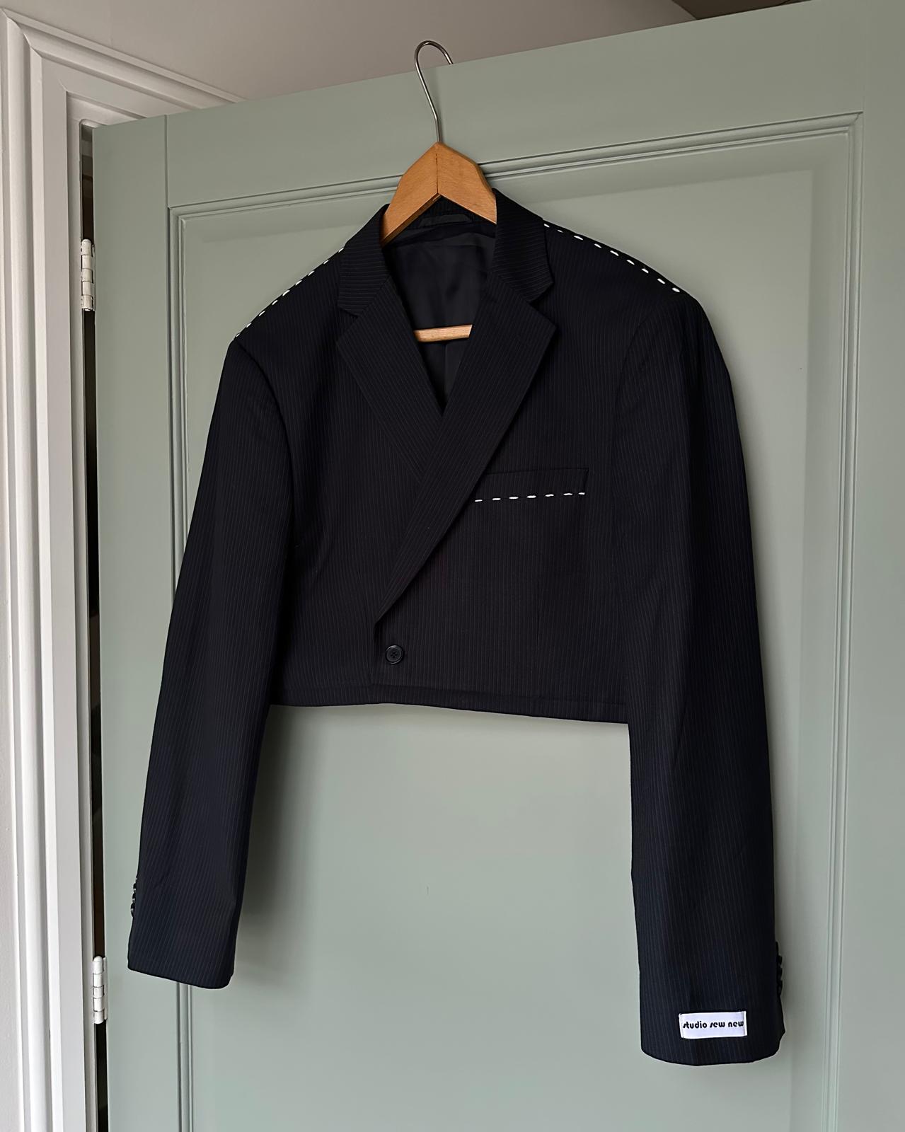 Cropped Stitch Blazer Navy